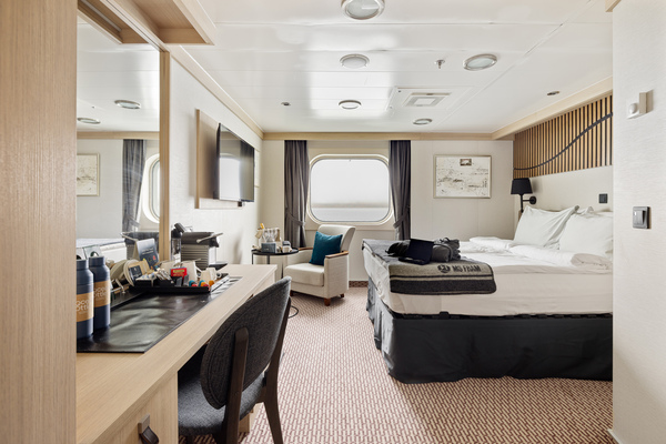 HX Hurtigruten Expeditions MS Fram Expedition Suite Mini Suite 1 ©Espen Mills.jpg